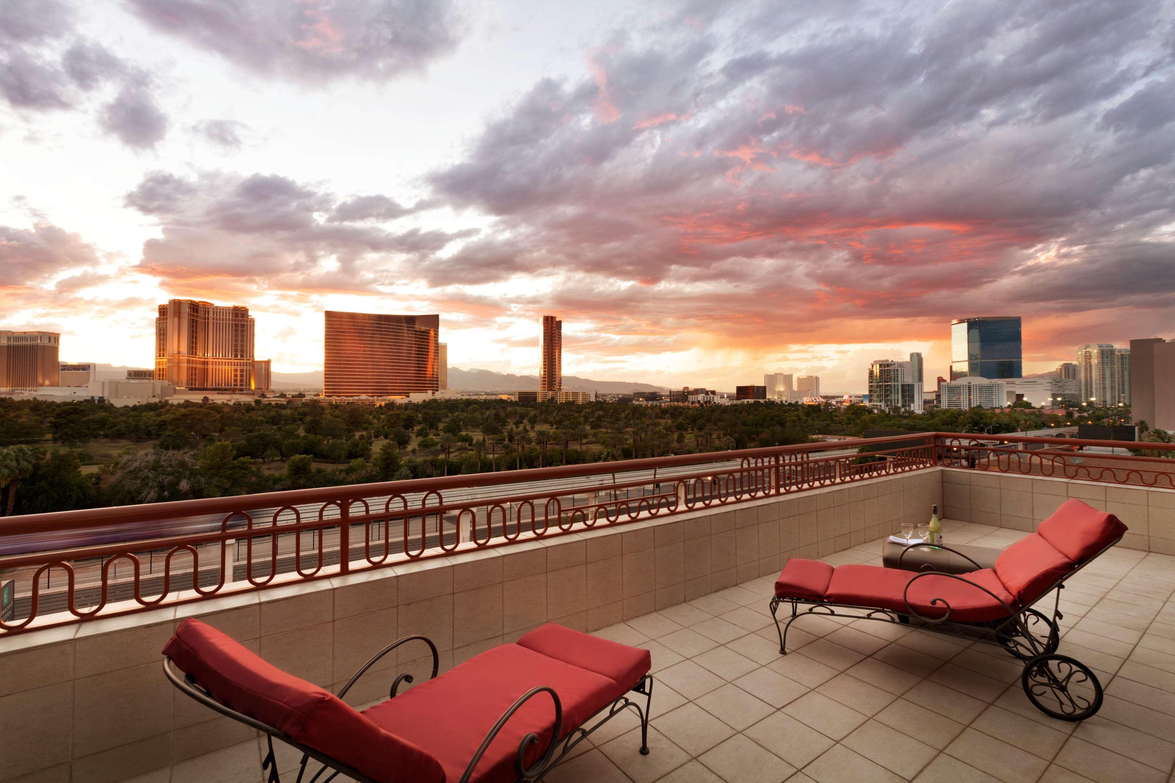 Embassy Suites By Hilton Convention Center Las Vegas Exterior foto