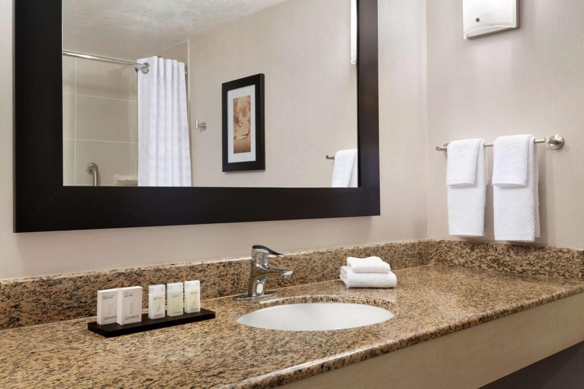 Embassy Suites By Hilton Convention Center Las Vegas Exterior foto